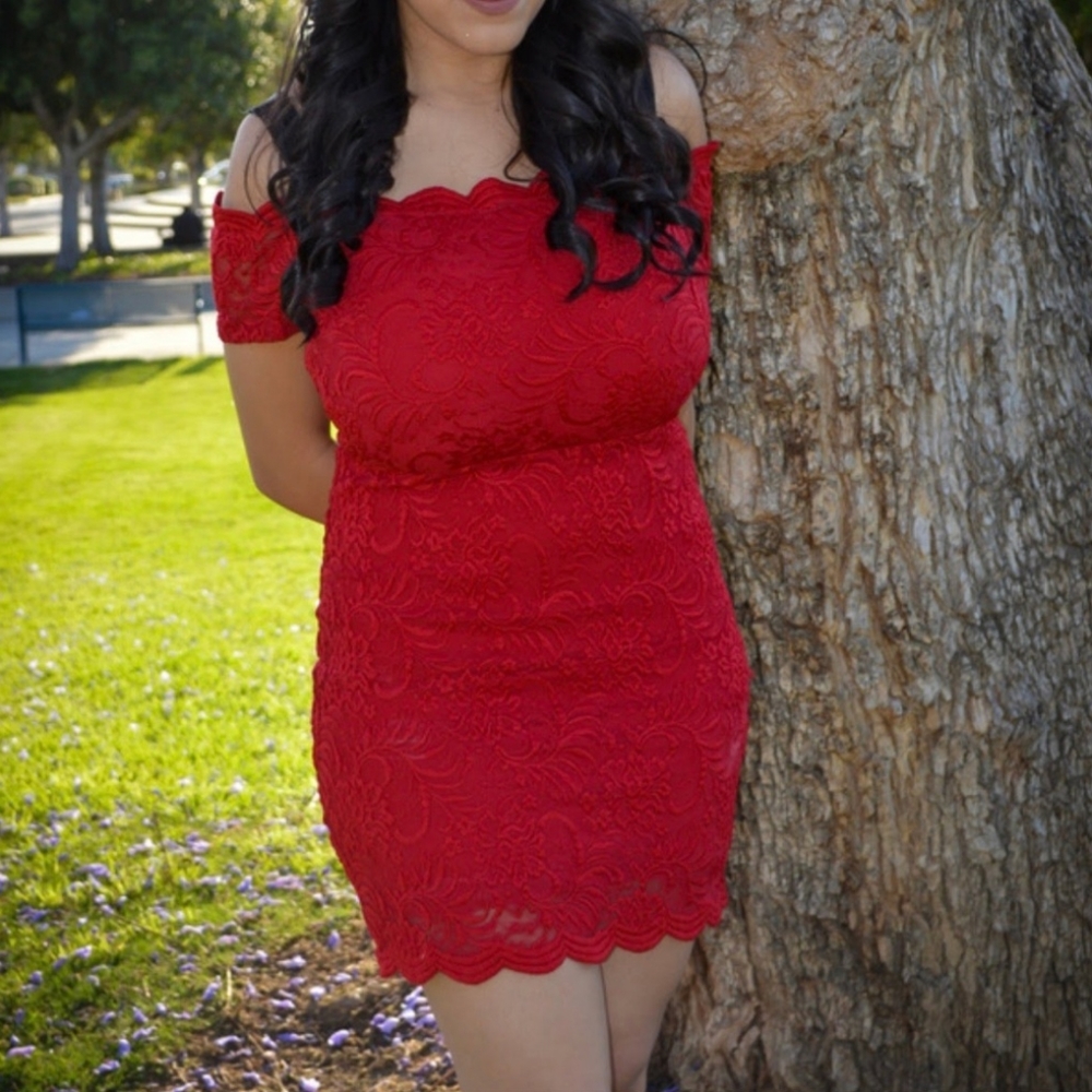 Bebe red lace dress